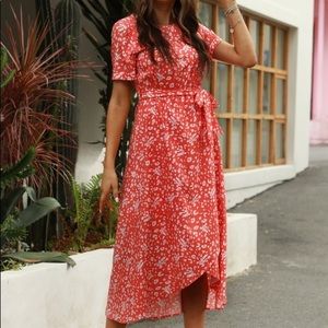 Red Short Sleeve Wrap Floral Hi-Low Dress